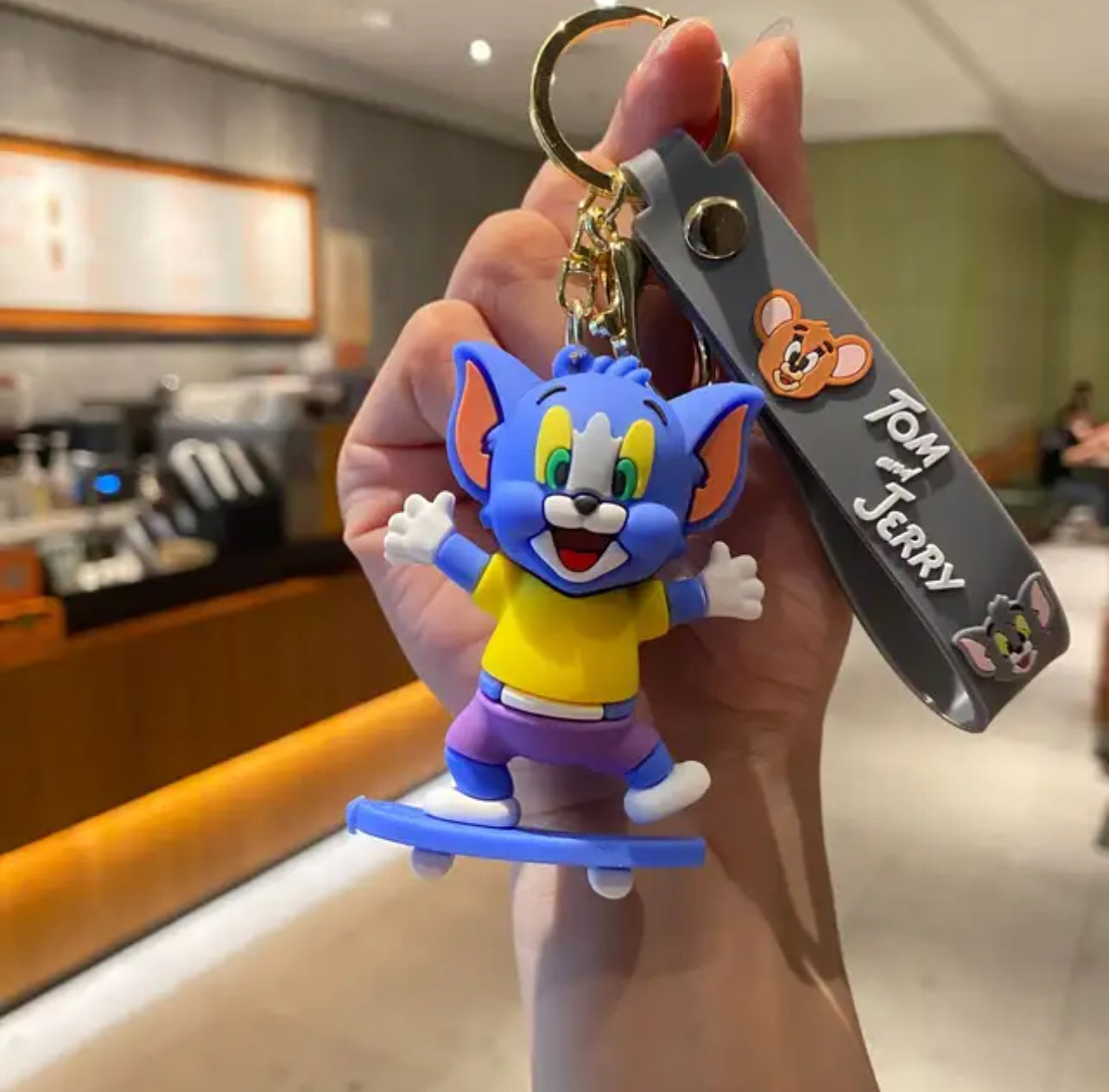 Gadgetshor Cute 3D Key Chain Tom & Jerry Skate Board