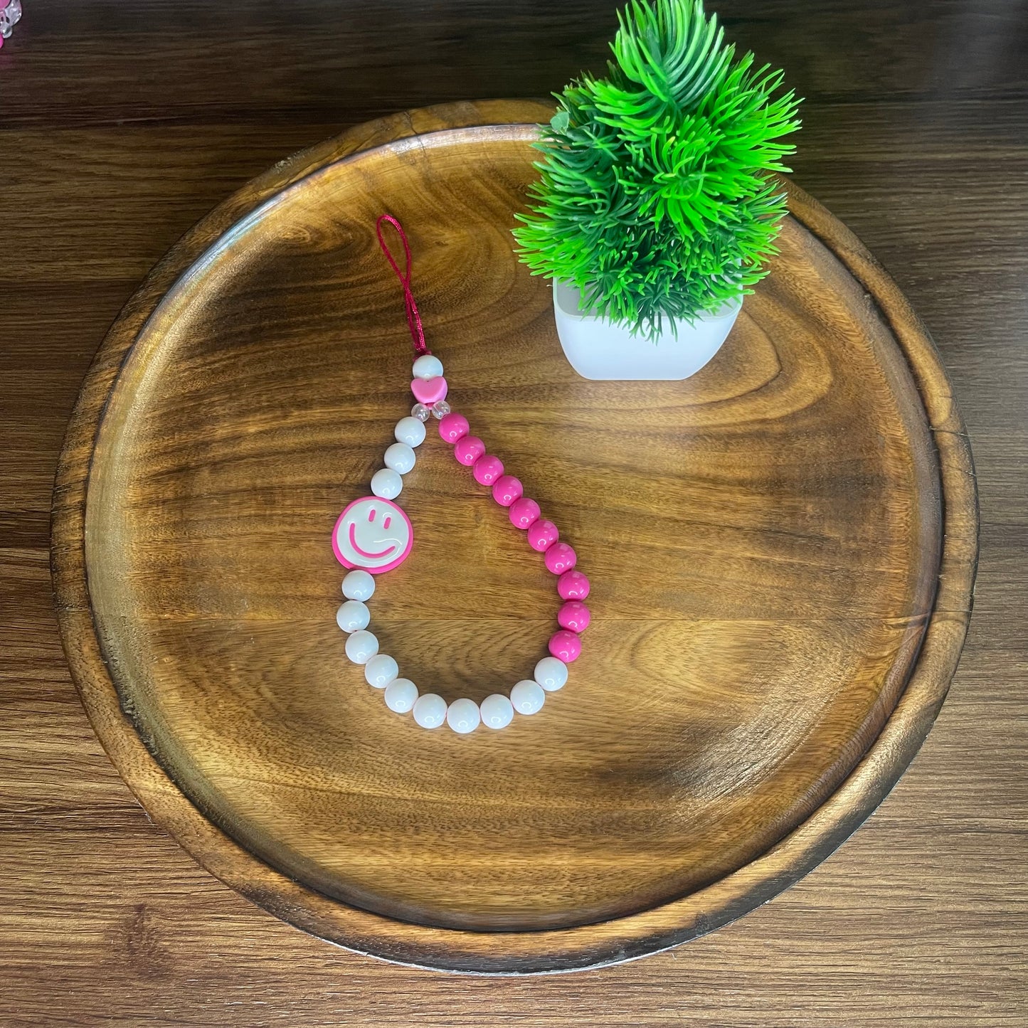 Gadgetshor Elegant Beaded Mobile Phone Charms