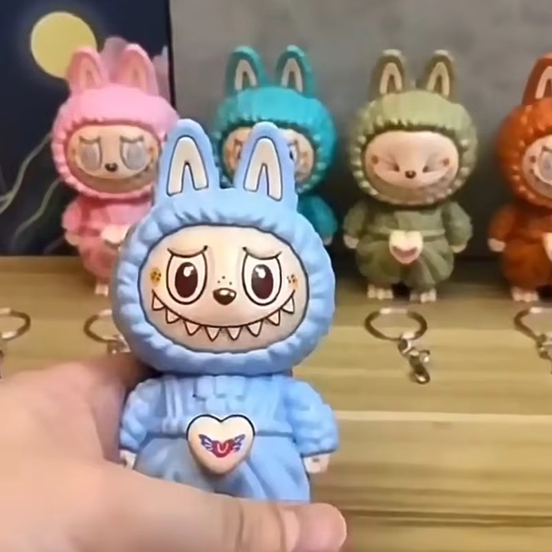 Labubu Flip Keychain – 1 Character, 3 Cute Expressions! 😍🔄 ( Pack of 1 )