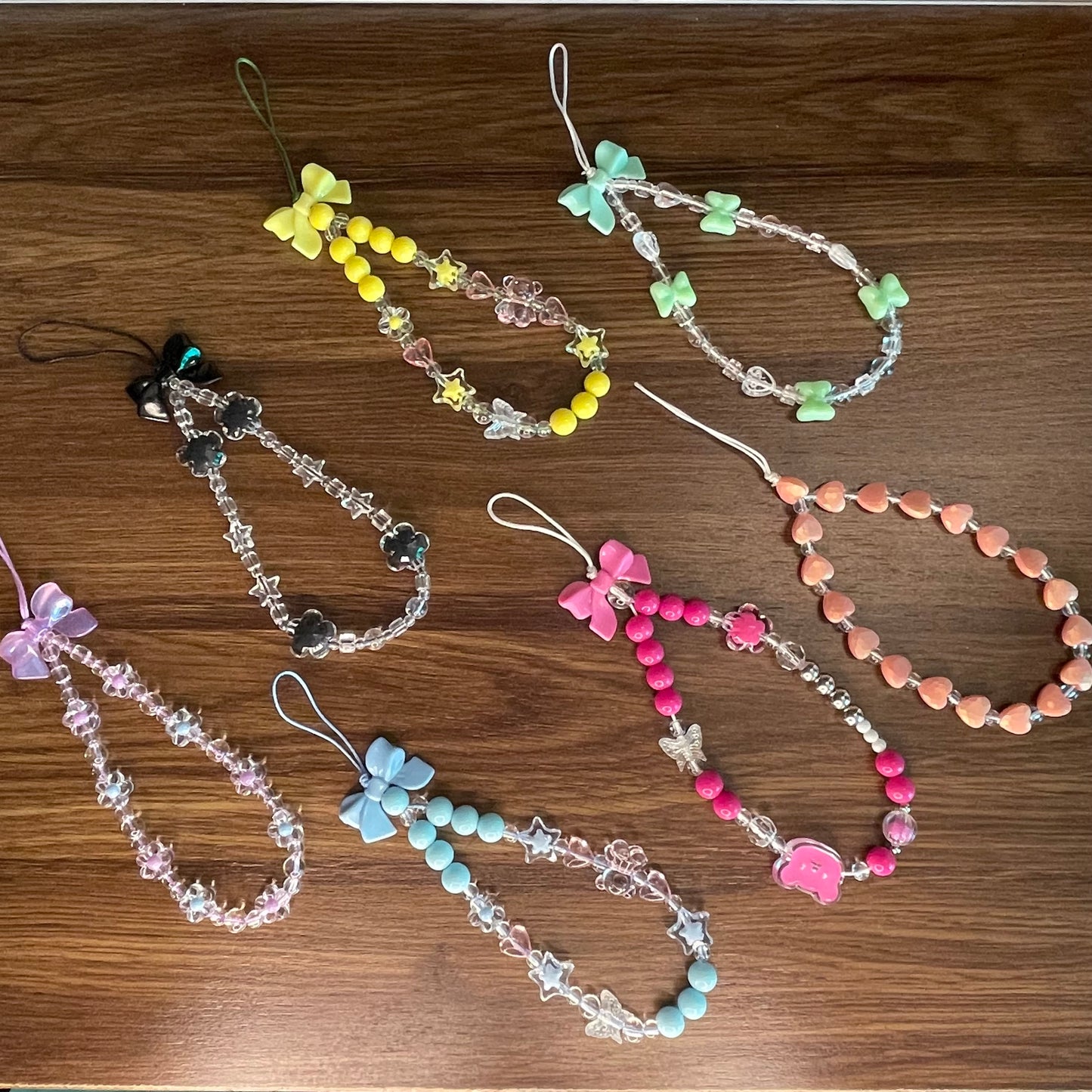Gadgetshor Elegant Beaded Mobile Phone Charms