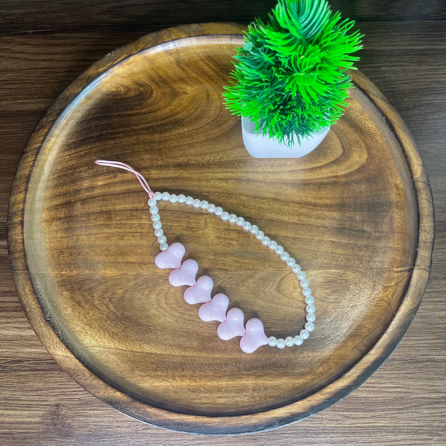 Gadgetshor Elegant Beaded Mobile Phone Charms