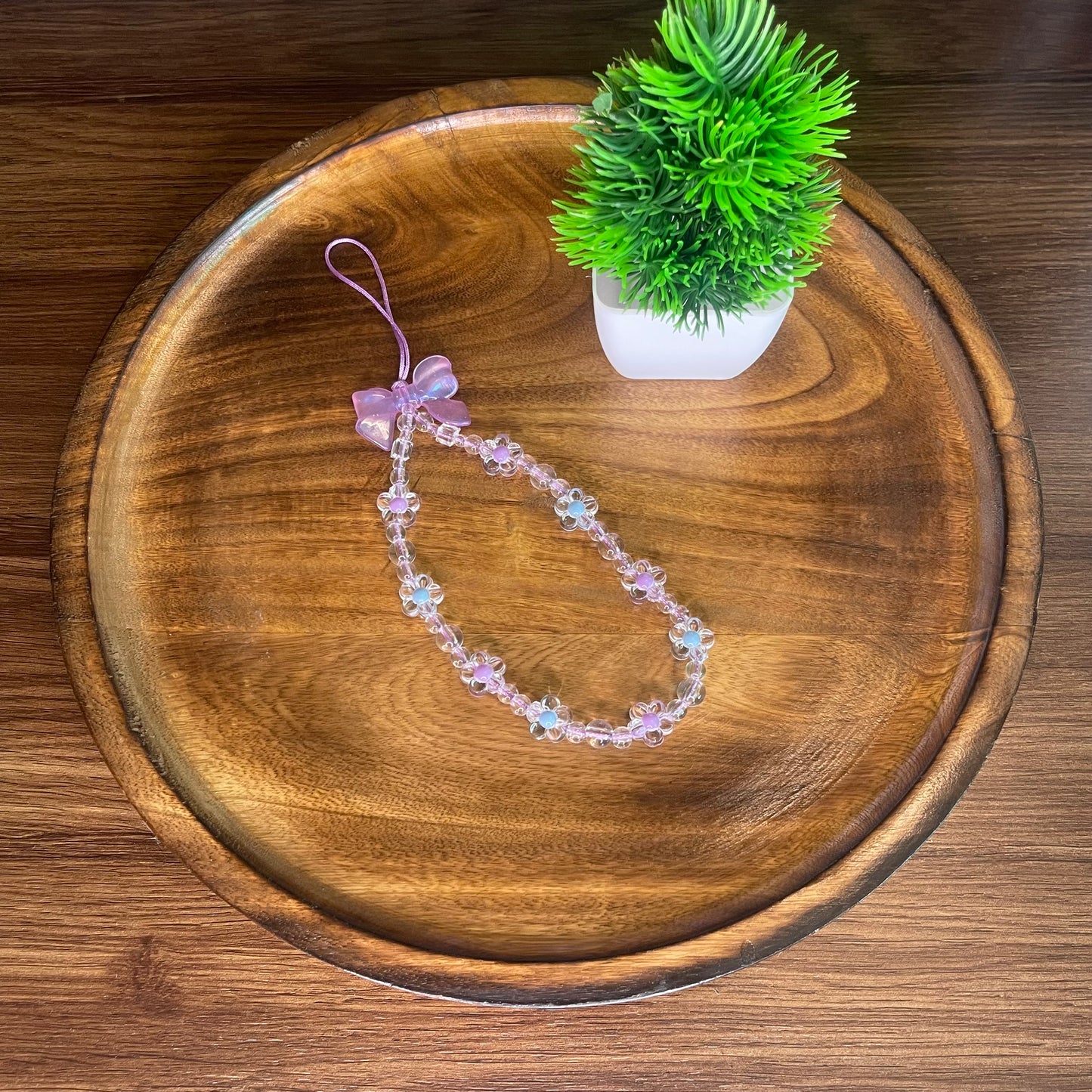 Gadgetshor Elegant Beaded Mobile Phone Charms